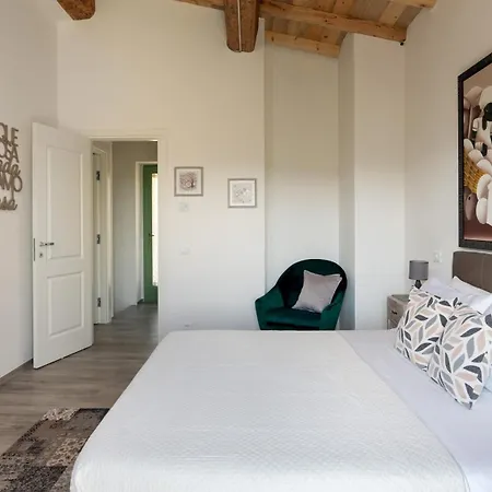 Villa Dolcevista 4&2, Emma *